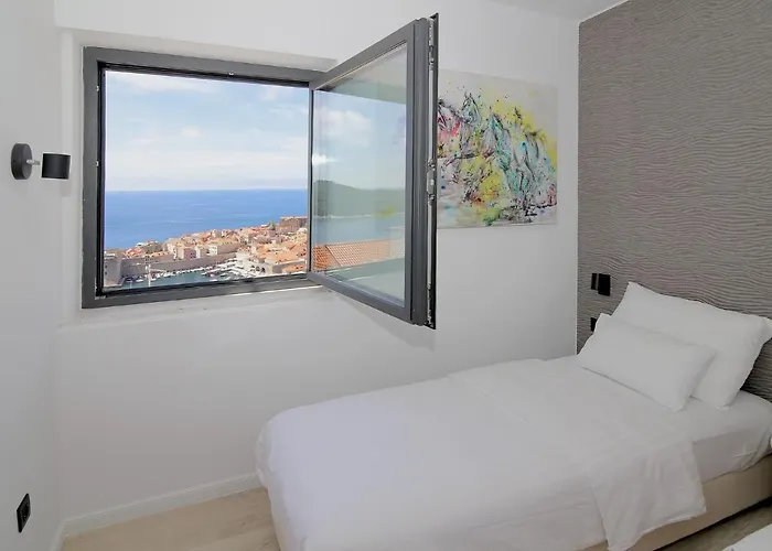 アパート Luxury Amarin